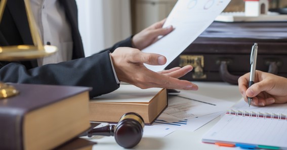 4 Reasons Why You Should Hire a Lawyer if You Need Legal Assistance